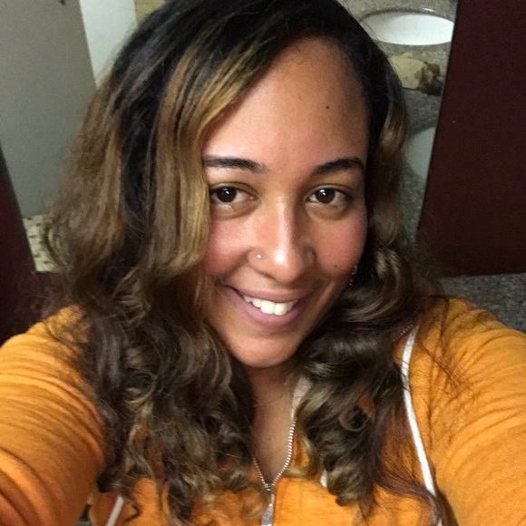 Meet your Posher, Sasha - Picture 1 of 1